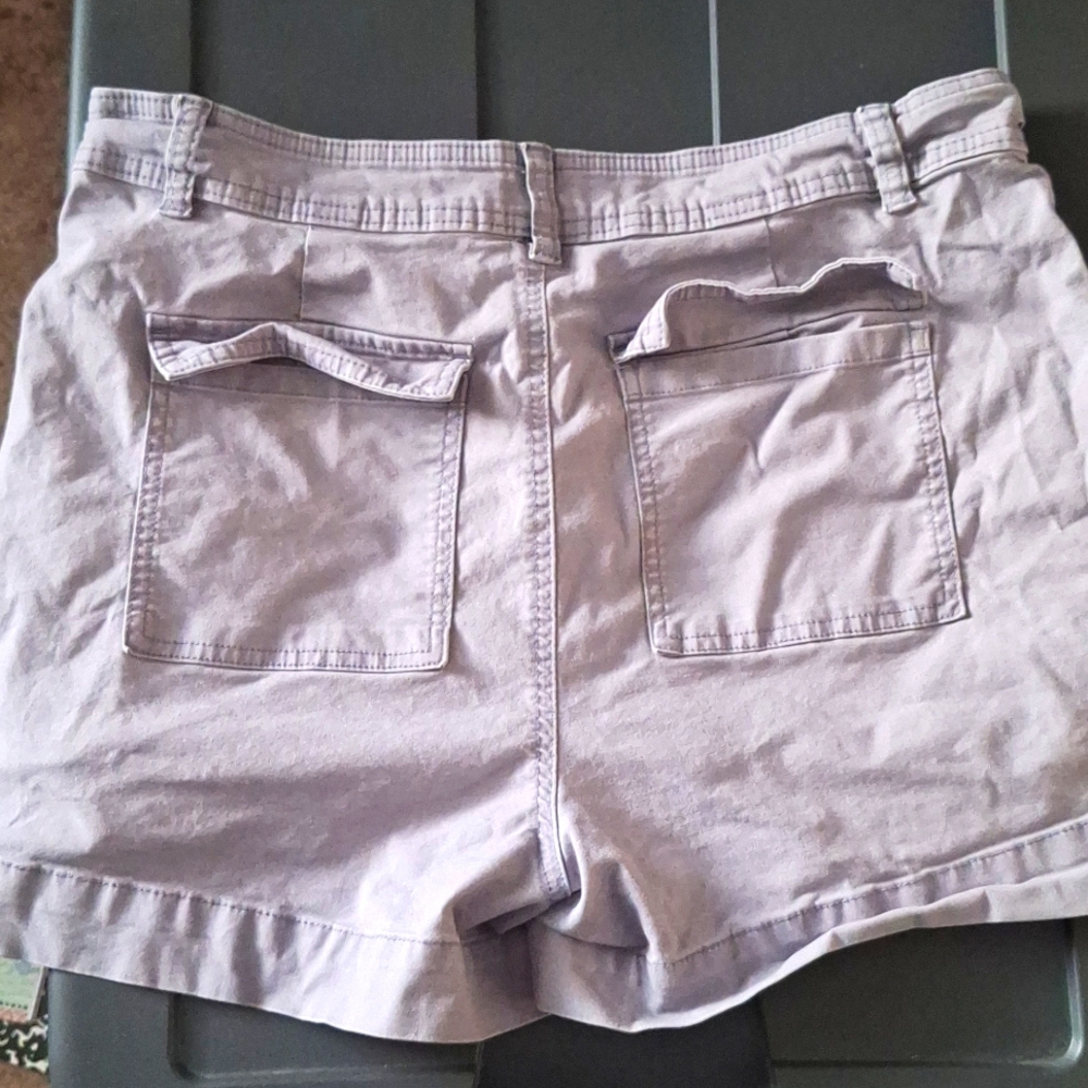 Grey shorts
